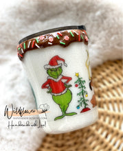 Load image into Gallery viewer, 10oz The Grinch Blend Resin Wine Tumbler

